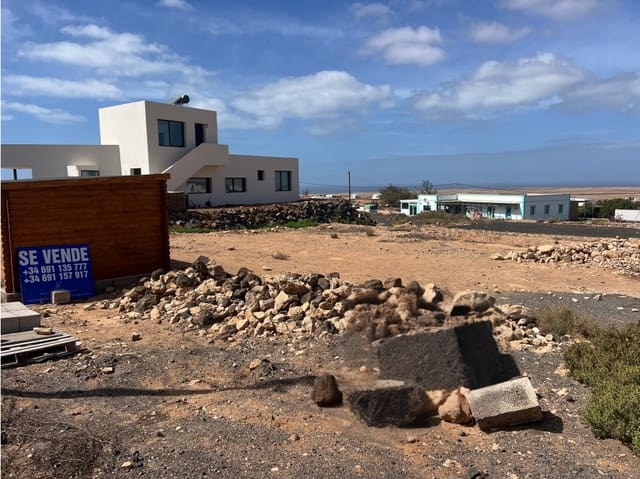 Undeveloped Land for sale in Tindaya, La Oliva - € 195,000 (Ref: 9499787)