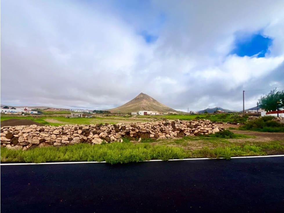 Grond te koop in Tindaya - € 185.000 (Ref: 9499787)