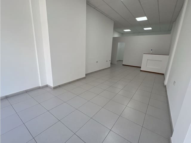 Kaupallinen vuokrattavana paikassa Puerto del Rosario - 600 € (Ref: 9499788)