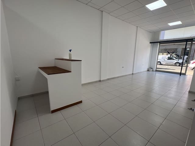 Kaupallinen vuokrattavana paikassa Puerto del Rosario - 600 € (Ref: 9499788)