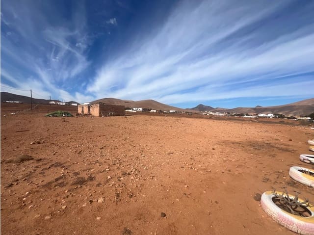 Undeveloped Land for sale in Los Estancos, Puerto del Rosario - € 170,000 (Ref: 9499789)