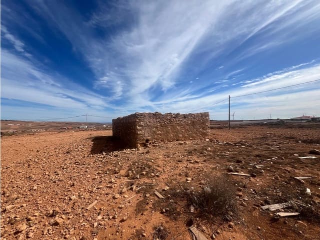 Undeveloped Land for sale in Los Estancos, Puerto del Rosario - € 170,000 (Ref: 9499789)