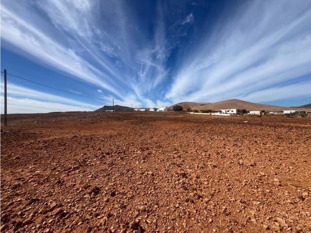 Undeveloped Land for sale in Los Estancos, Puerto del Rosario - € 170,000 (Ref: 9499789)