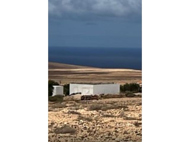 Undeveloped Land for sale in Tindaya, La Oliva - € 220,000 (Ref: 9499790)