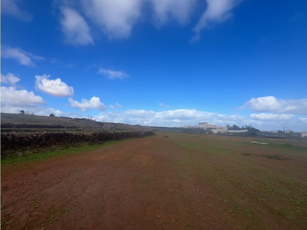 Teren niezagospodarowany na sprzedaż w Villaverde - 285 000 € (Ref: 9571801)