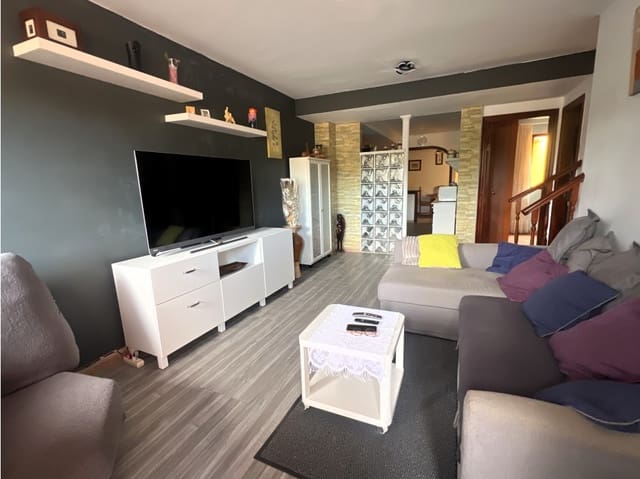 3 soveværelse Lejlighed til salg i Puerto del Rosario - € 199.000 (Ref: 9610539)