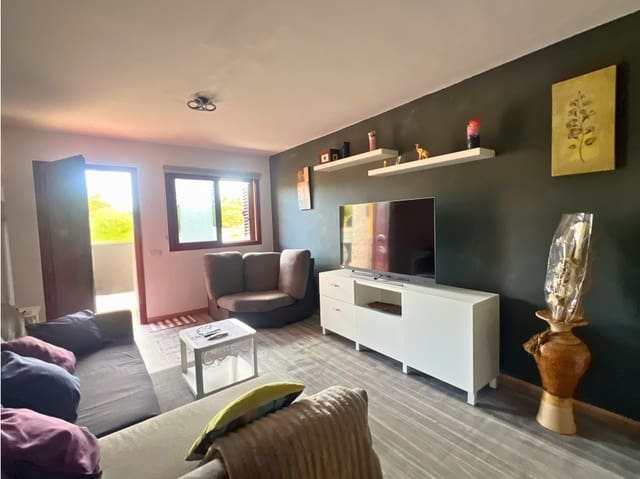 3 soveværelse Lejlighed til salg i Puerto del Rosario - € 199.000 (Ref: 9610539)