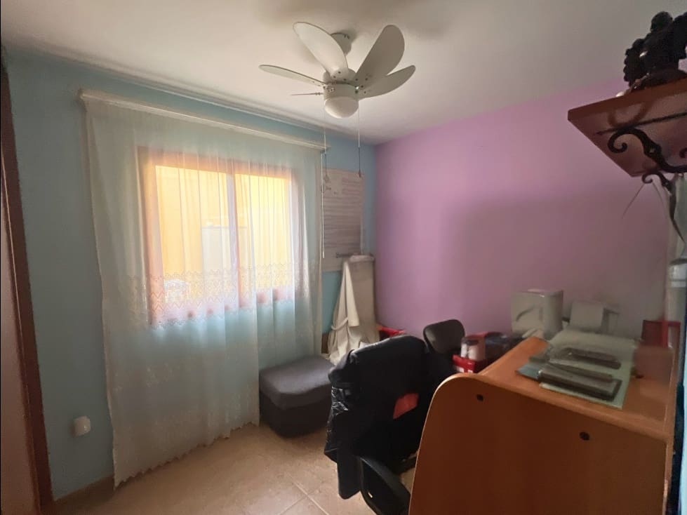 3 soveværelse Lejlighed til salg i Puerto del Rosario - € 199.000 (Ref: 9610539)