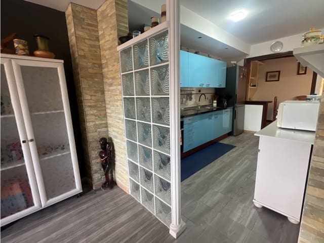 3 soveværelse Lejlighed til salg i Puerto del Rosario - € 199.000 (Ref: 9610539)