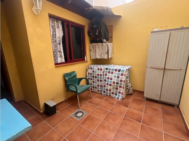 3 soveværelse Lejlighed til salg i Puerto del Rosario - € 199.000 (Ref: 9610539)