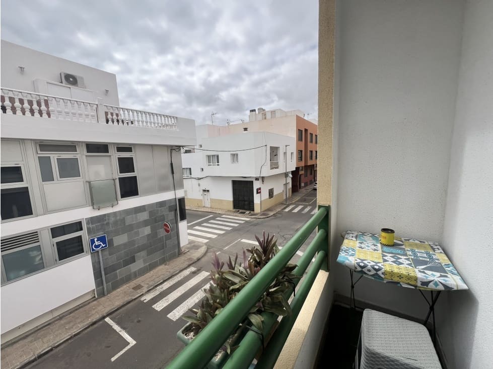 3 bedroom Apartment for sale in Puerto del Rosario - € 189,000 (Ref: 9679354)