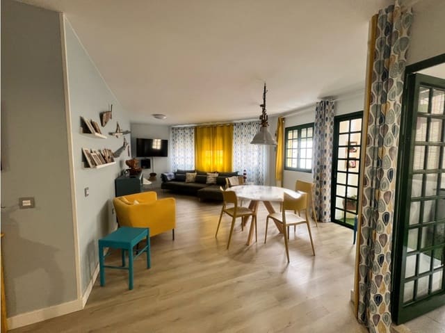 3 bedroom Apartment for sale in Puerto del Rosario - € 189,000 (Ref: 9679354)