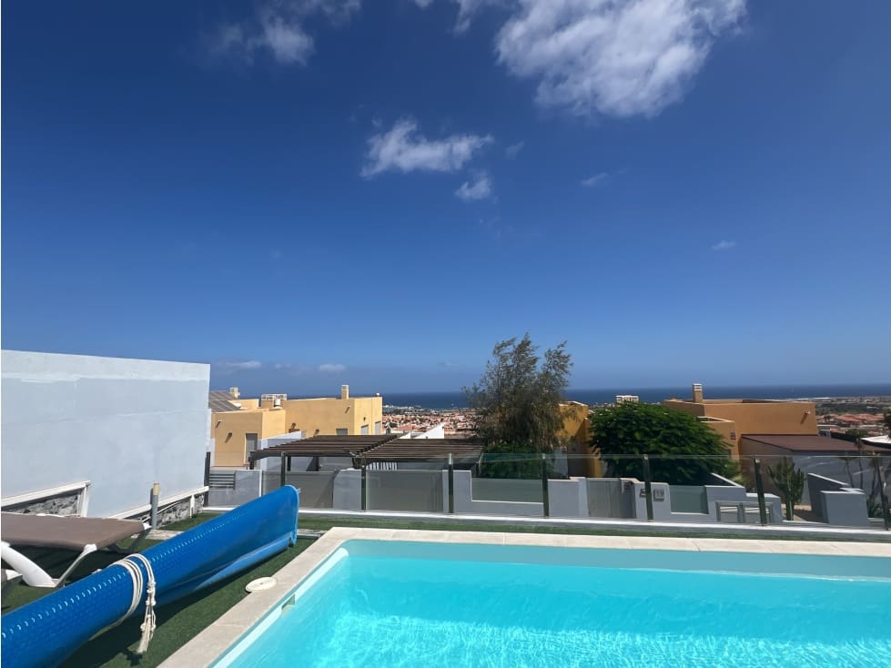 5 sypialnia Willa na sprzedaż w Caleta de Fuste z basenem - 655 000 € (Ref: 9746804)