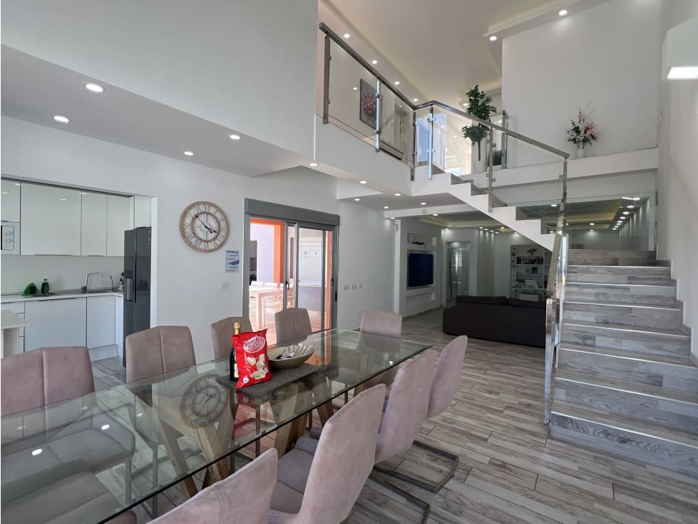 5 sypialnia Willa na sprzedaż w Caleta de Fuste z basenem - 655 000 € (Ref: 9746804)