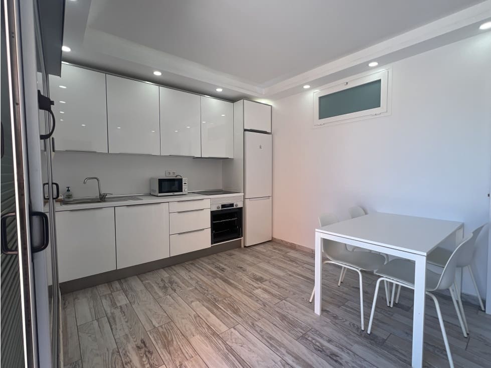 5 sypialnia Willa na sprzedaż w Caleta de Fuste z basenem - 655 000 € (Ref: 9746804)