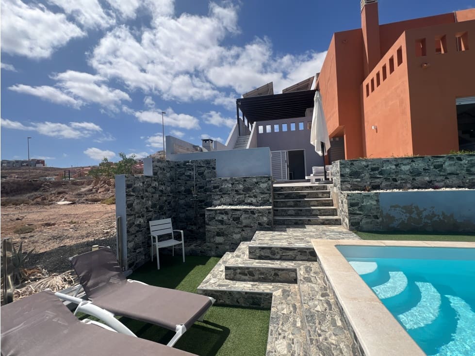 5 sypialnia Willa na sprzedaż w Caleta de Fuste z basenem - 655 000 € (Ref: 9746804)