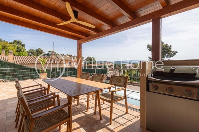 3 bedroom Villa for sale in Palafolls with pool garage - € 345,000 (Ref: 9001186)
