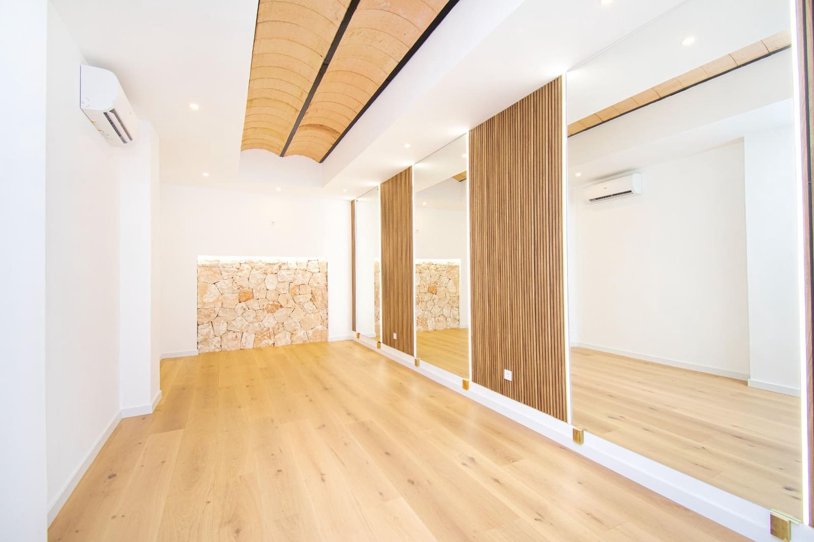 3 soveværelse Byhus til salg i Palma de Mallorca med swimmingpool garage - € 1.190.000 (Ref: 10024206)