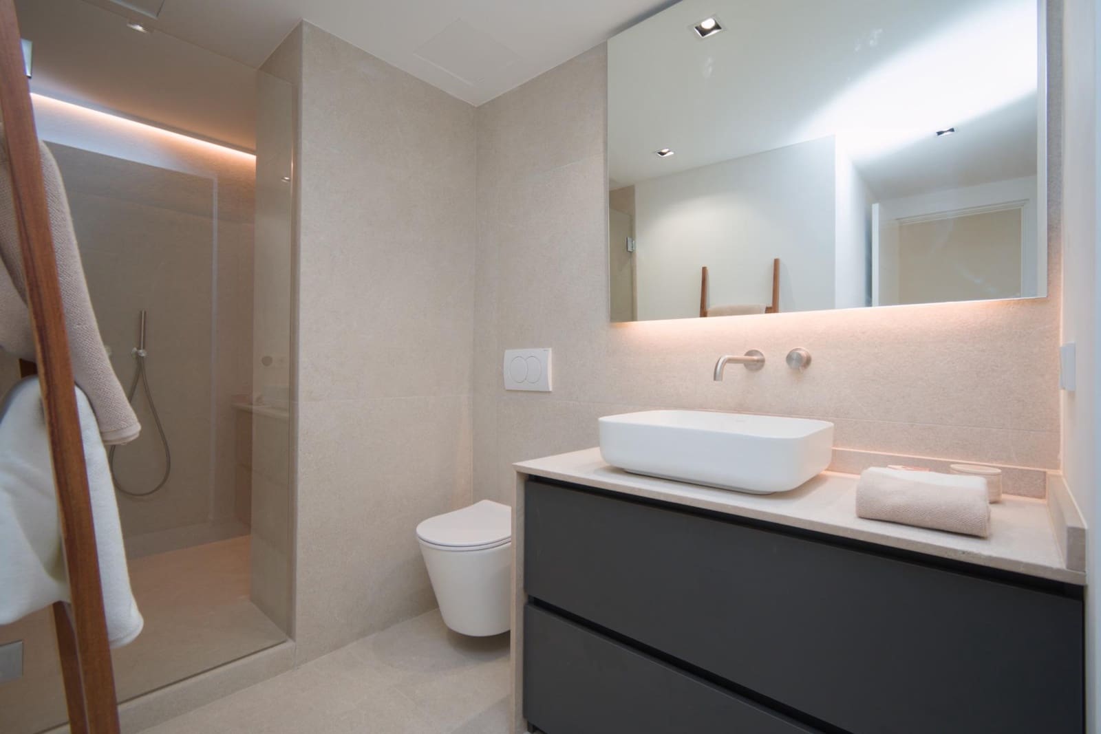 2 soverom Leilighet til salgs i San Agustin / Sant Agusti med garasje - € 695 000 (Ref: 10041189)