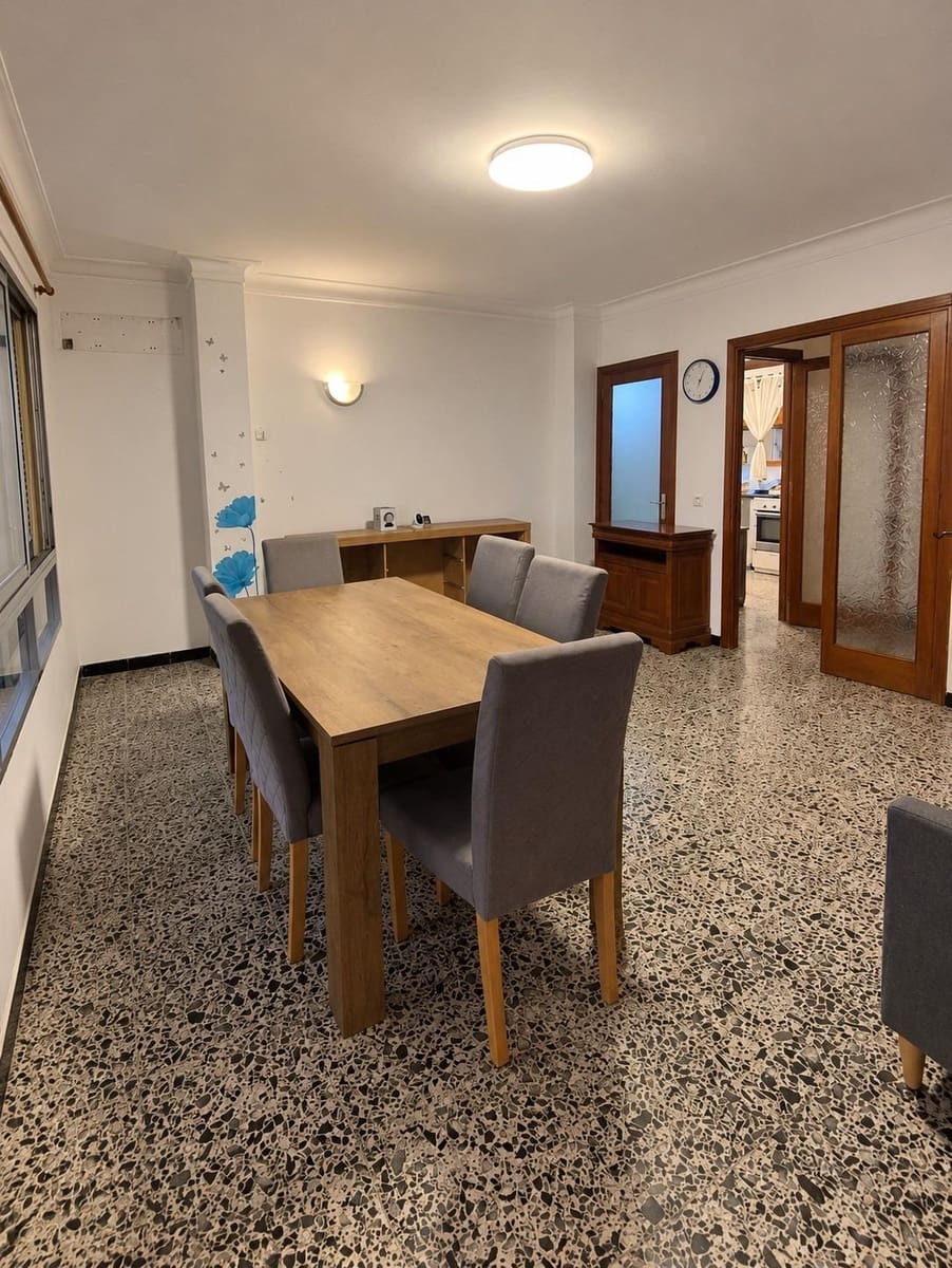 3 bedroom Flat for sale in Palma de Mallorca - € 329,000 (Ref: 10187149)
