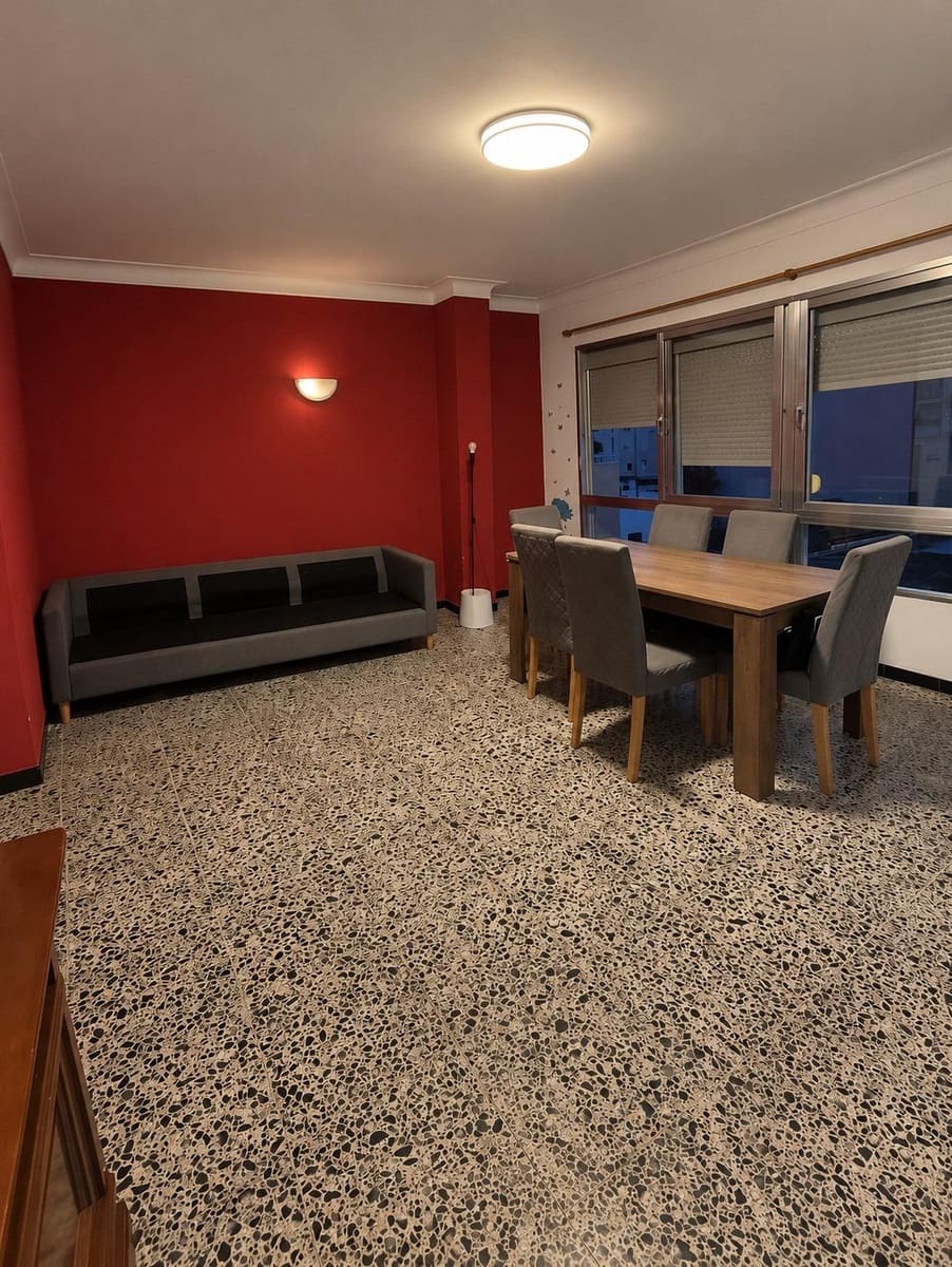 3 bedroom Flat for sale in Palma de Mallorca - € 329,000 (Ref: 10187149)