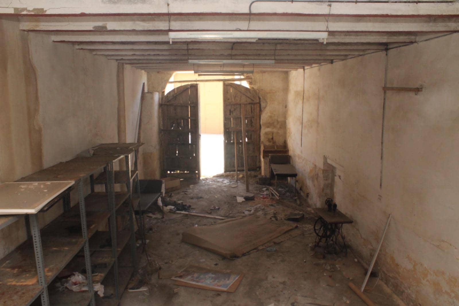 Erhverv til salg i Campanet - € 80.000 (Ref: 9278347)