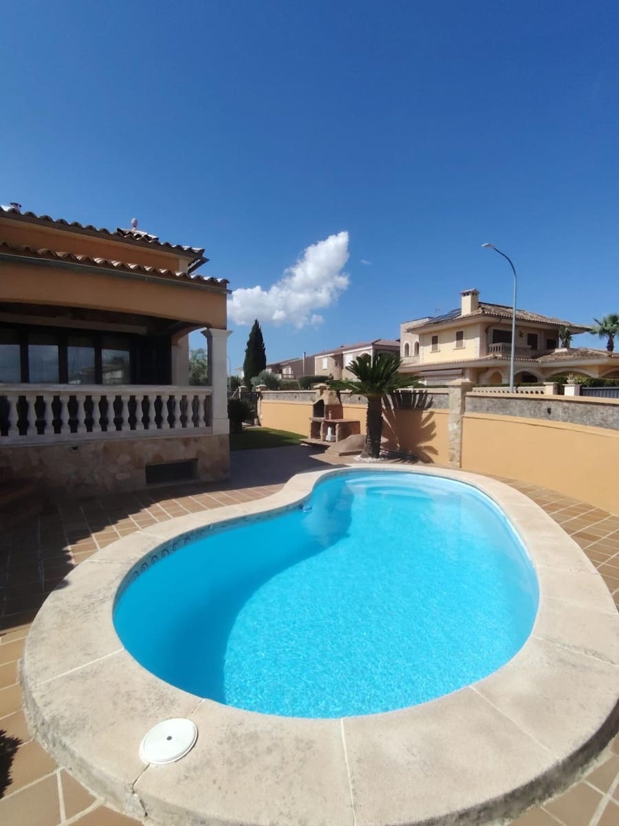 3 soveværelse Villa til salg i Sa Cabaneta / La Cabaneta med swimmingpool - € 930.000 (Ref: 9288211)