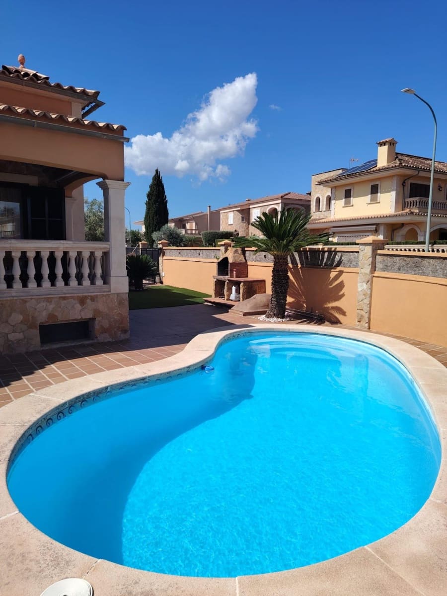 3 soveværelse Villa til salg i Sa Cabaneta / La Cabaneta med swimmingpool - € 930.000 (Ref: 9288211)