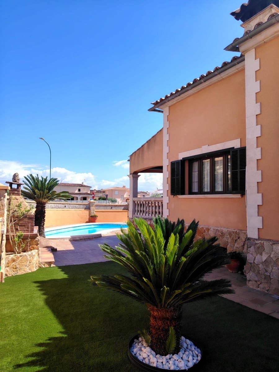 3 soveværelse Villa til salg i Sa Cabaneta / La Cabaneta med swimmingpool - € 930.000 (Ref: 9288211)