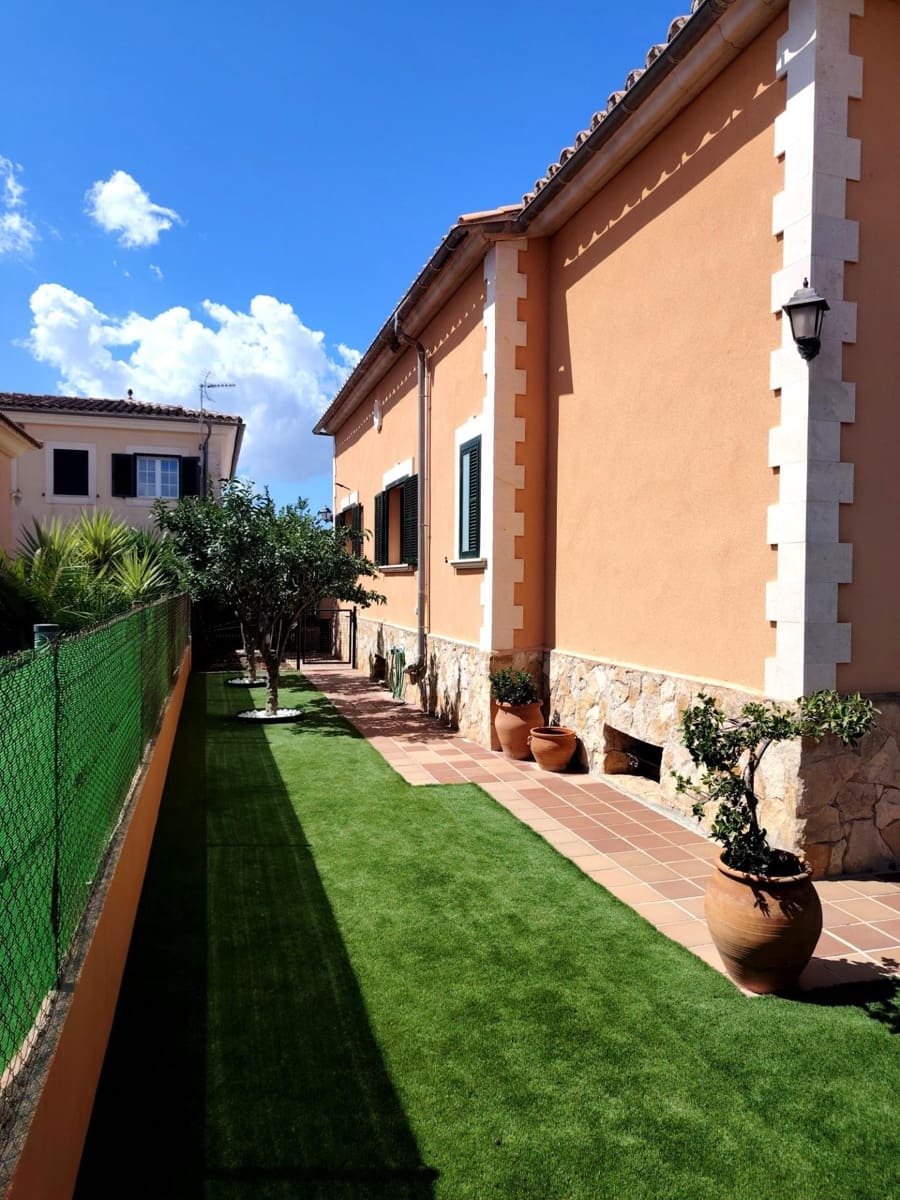 3 soveværelse Villa til salg i Sa Cabaneta / La Cabaneta med swimmingpool - € 930.000 (Ref: 9288211)