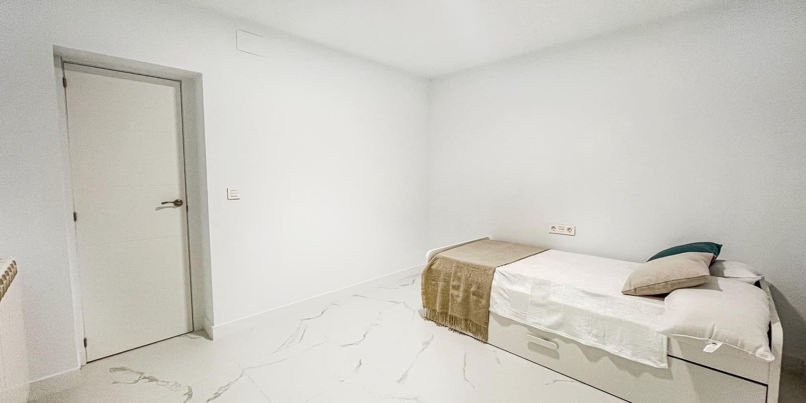 2 sovrum Lägenhet till salu i Leon stad - 95 000 € (Ref: 9334987)