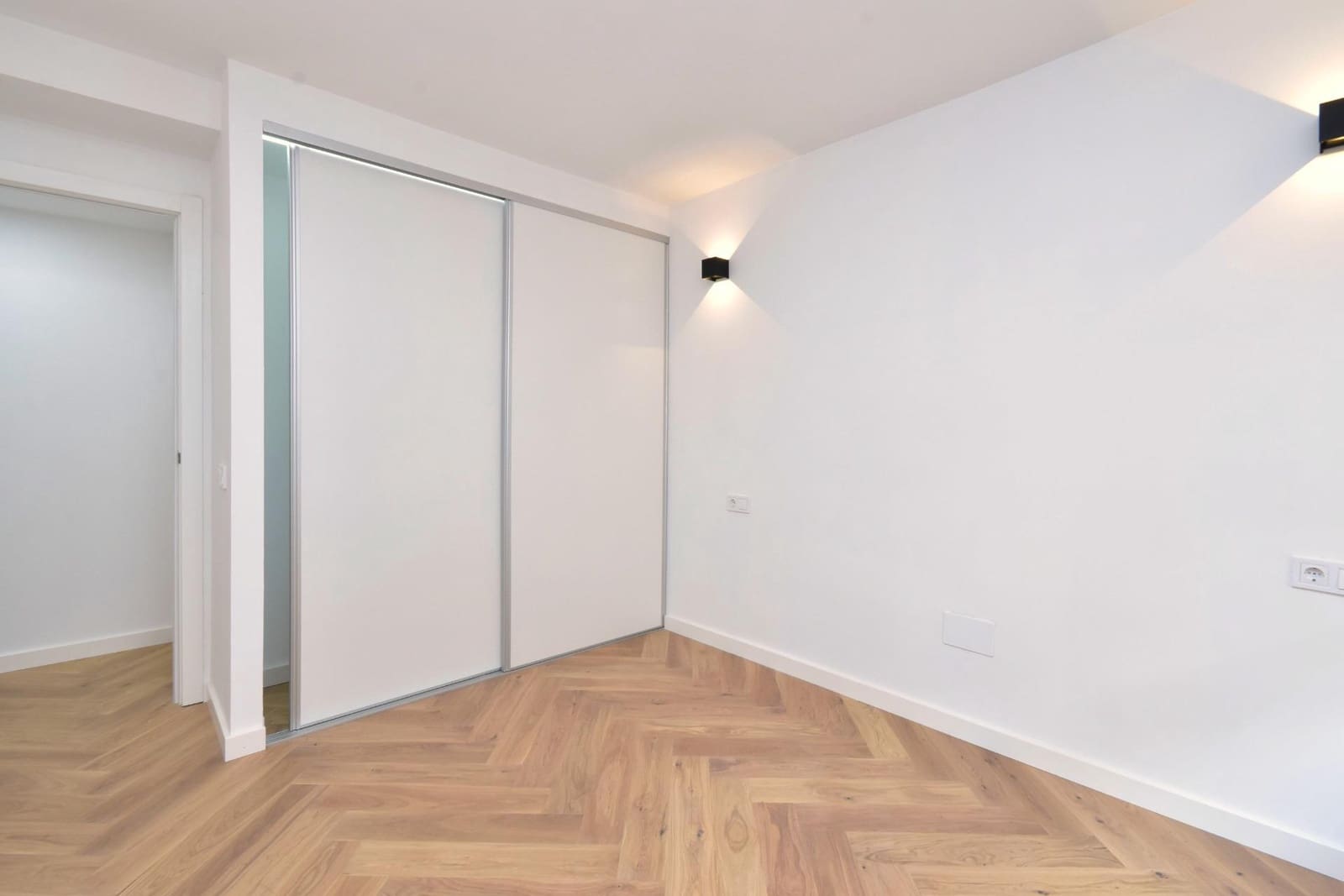 3 bedroom Flat for sale in Palma de Mallorca - € 480,000 (Ref: 9398516)