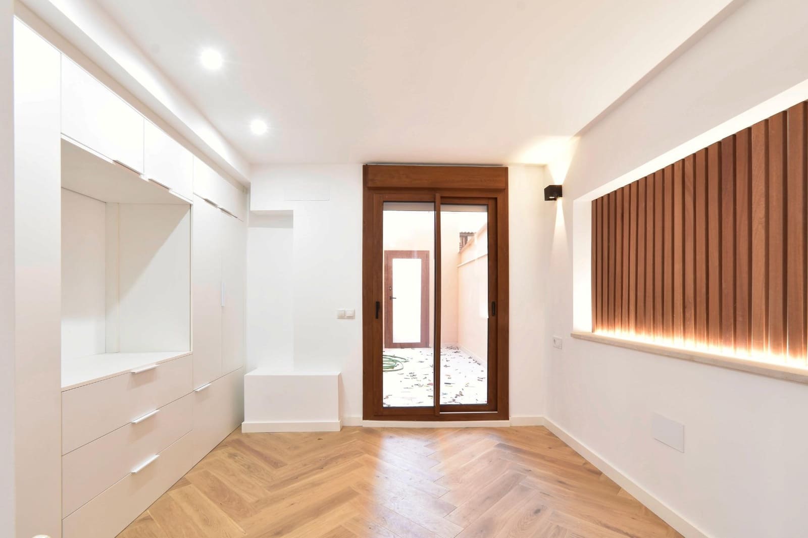 3 bedroom Flat for sale in Palma de Mallorca - € 480,000 (Ref: 9398516)