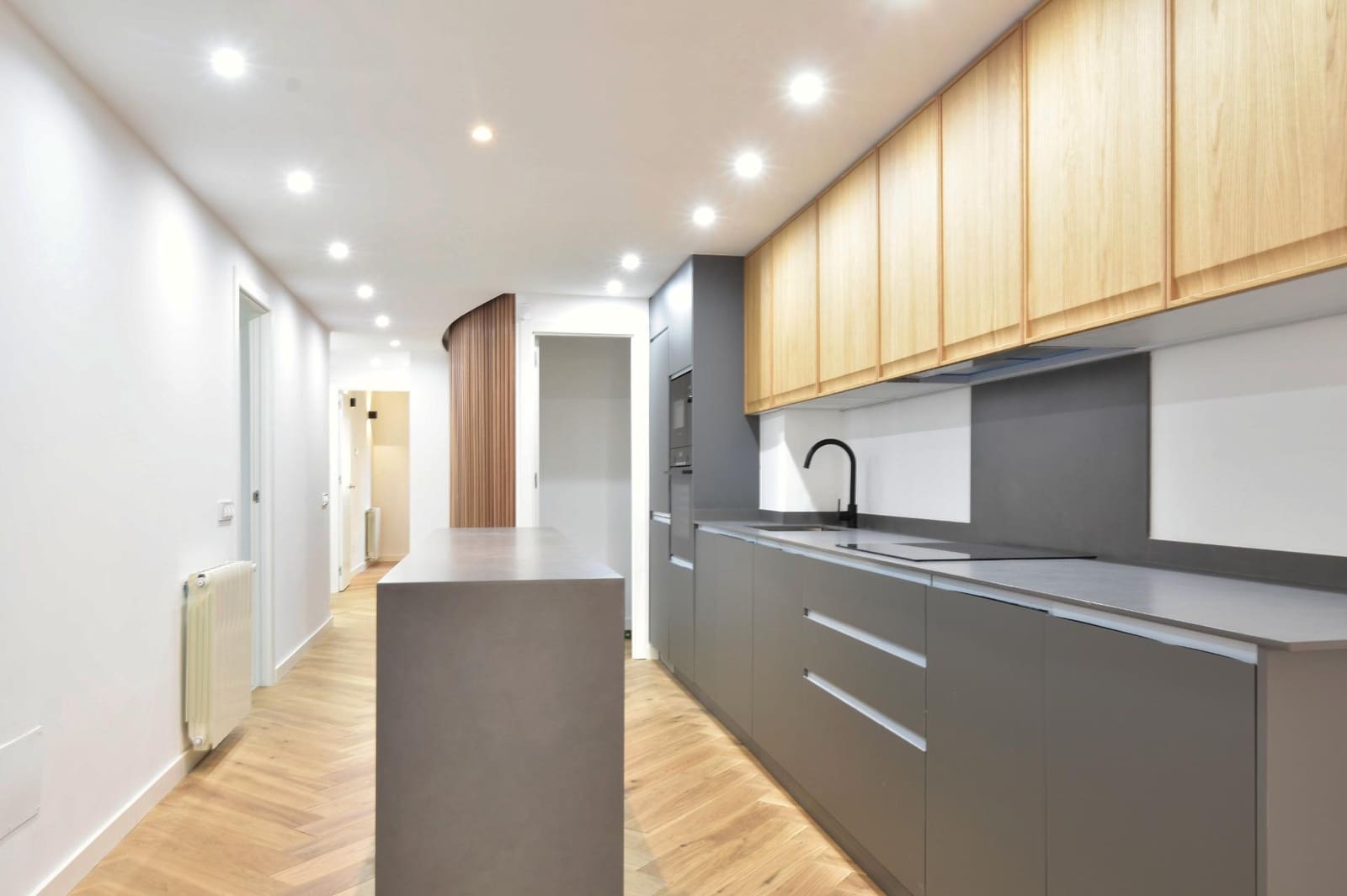 3 bedroom Flat for sale in Palma de Mallorca - € 480,000 (Ref: 9398516)