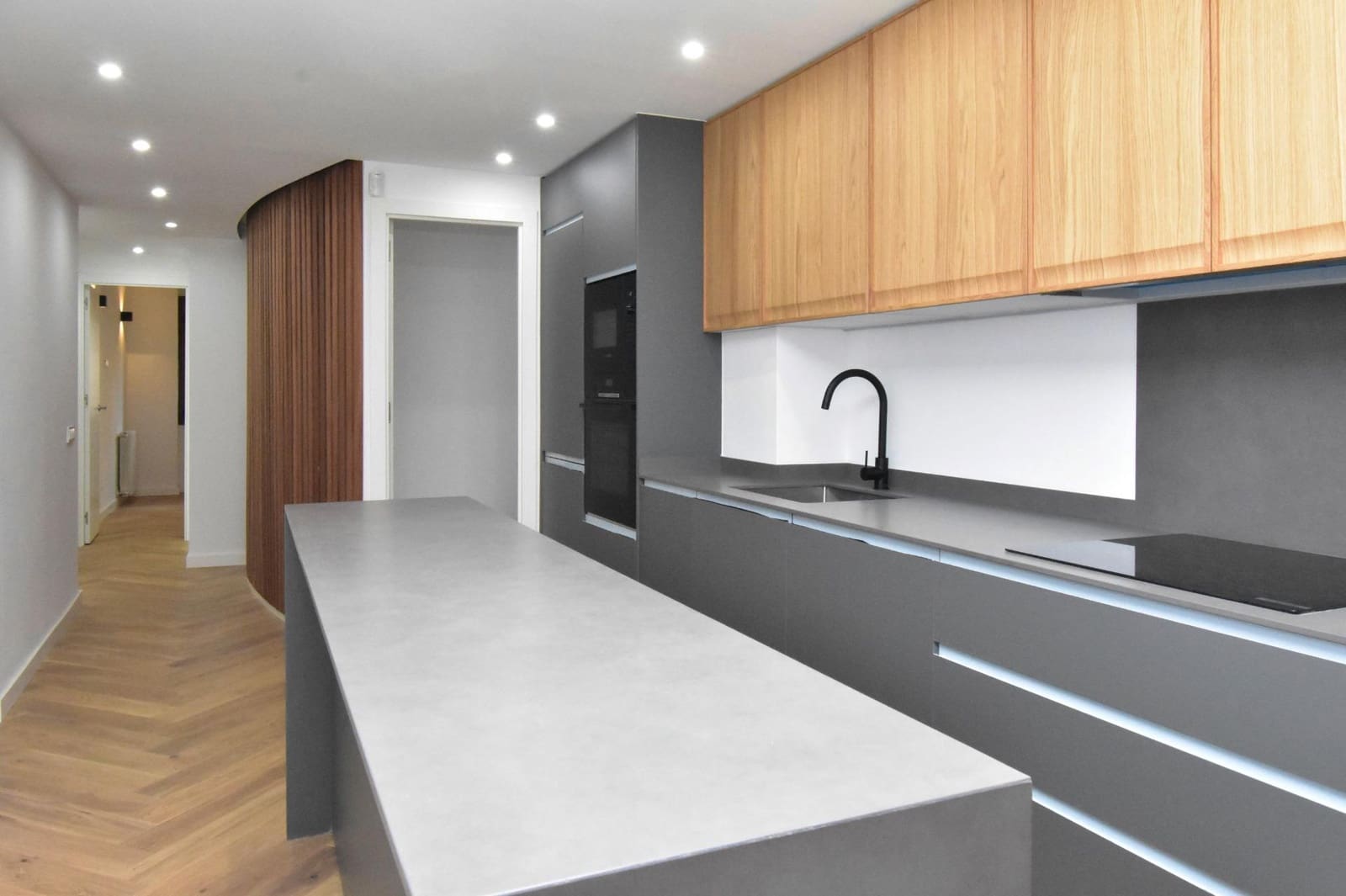 3 bedroom Flat for sale in Palma de Mallorca - € 480,000 (Ref: 9398516)