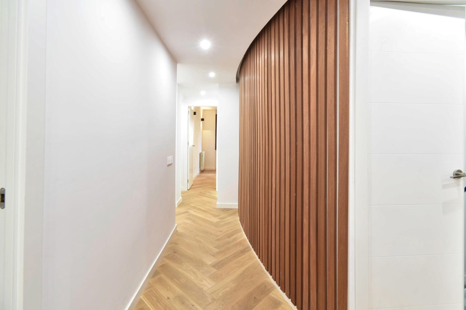 3 bedroom Flat for sale in Palma de Mallorca - € 480,000 (Ref: 9398516)