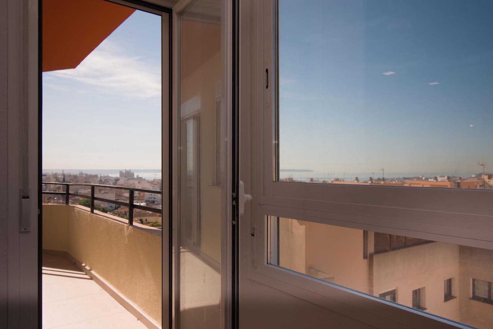 3 bedroom Flat for sale in Palma de Mallorca - € 599,000 (Ref: 9414123)