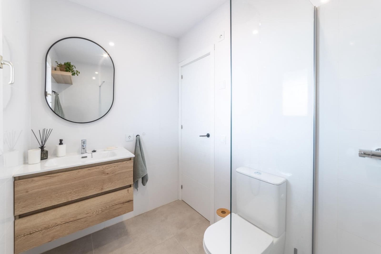 2 bedroom Flat for sale in Son Ferriol - € 429,000 (Ref: 9431087)