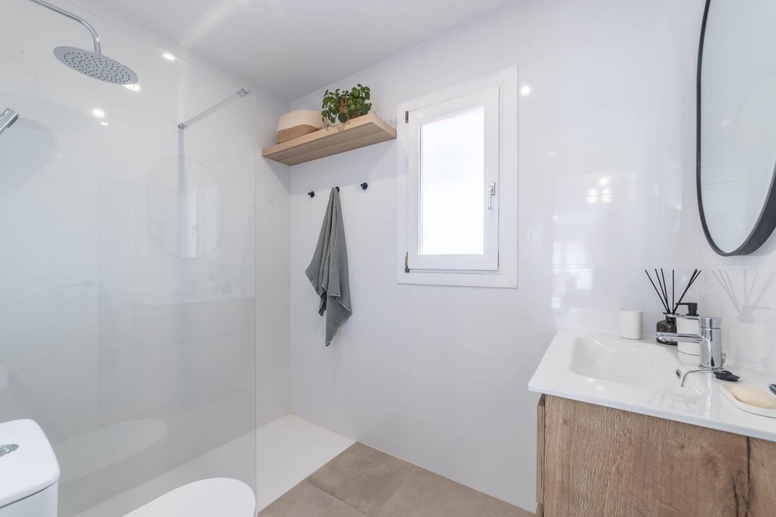 2 bedroom Flat for sale in Son Ferriol - € 429,000 (Ref: 9431087)