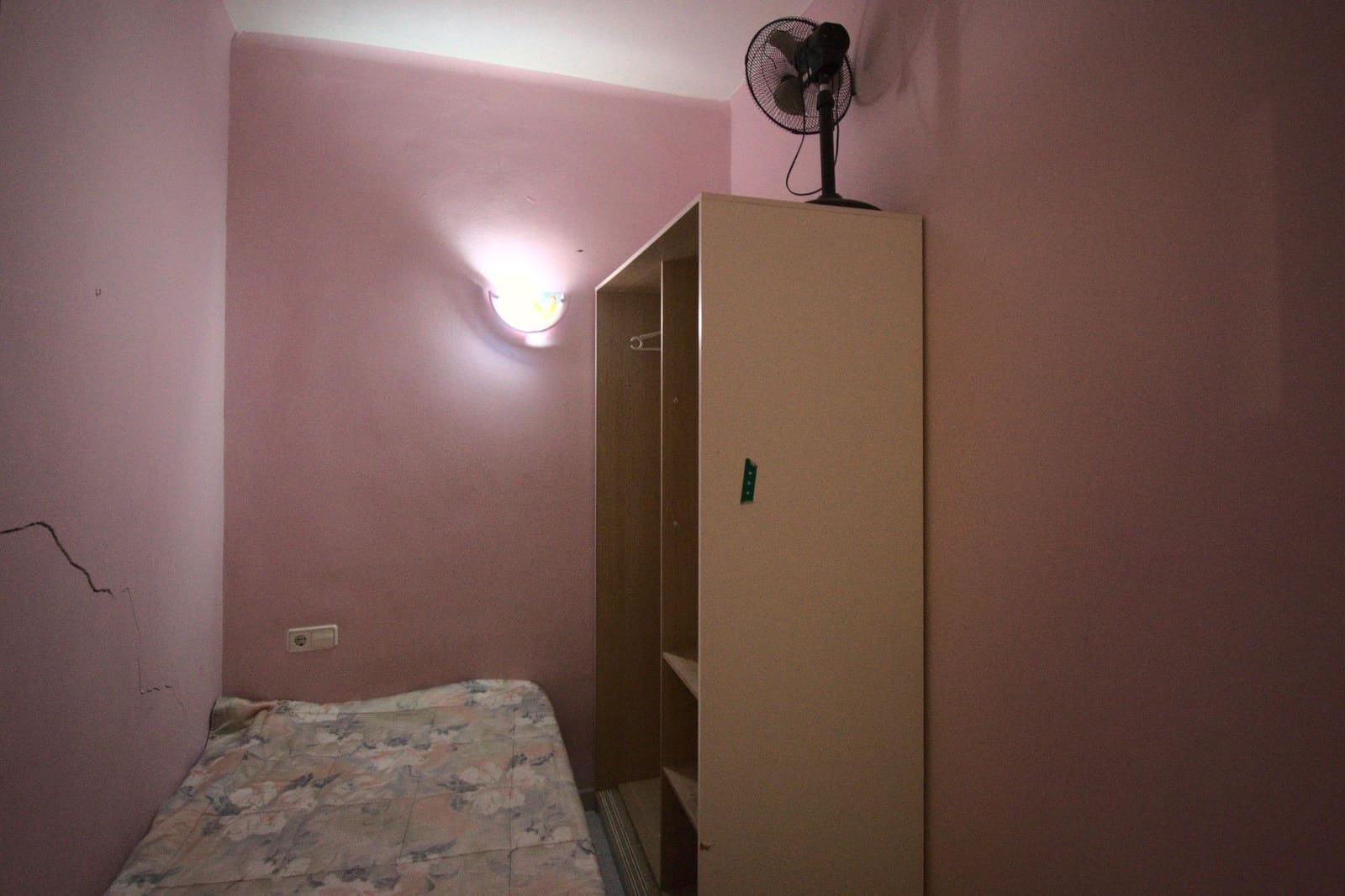 2 bedroom Flat for sale in Palma de Mallorca - € 230,000 (Ref: 9440158)