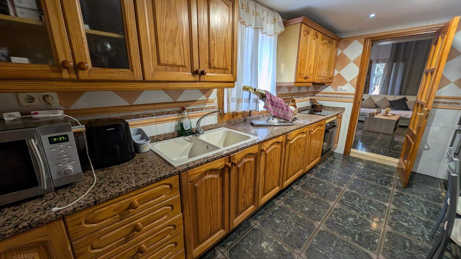 4 soverom Villa til salgs i Algaida med garasje - € 585 000 (Ref: 9530543)