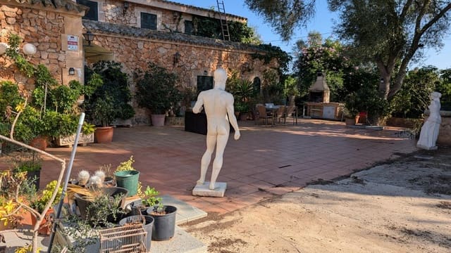 4 soverom Villa til salgs i Algaida med garasje - € 585 000 (Ref: 9530543)