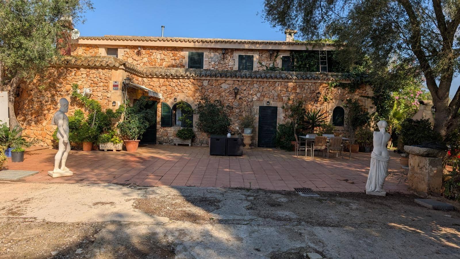 4 soverom Villa til salgs i Algaida med garasje - € 585 000 (Ref: 9530543)