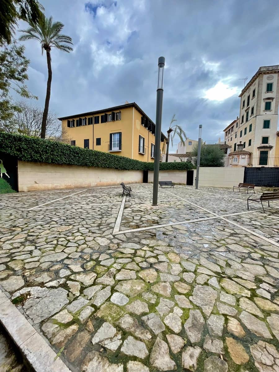 2 soveværelse Lejlighed til leje i Palma de Mallorca - € 1.100 (Ref: 9601187)