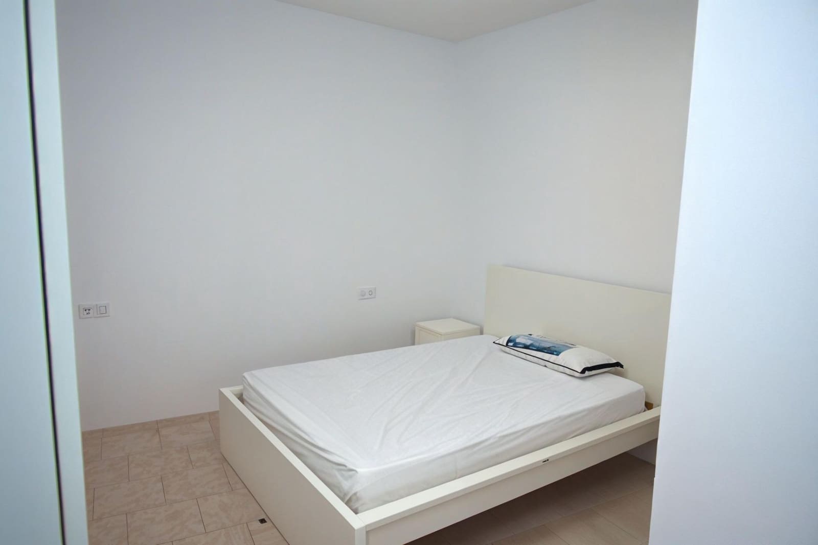 2 soveværelse Lejlighed til leje i Palma de Mallorca - € 1.100 (Ref: 9601187)