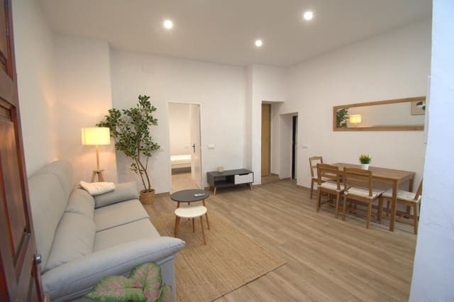 2 soveværelse Lejlighed til leje i Centro, Palma de Mallorca - € 1.100 (Ref: 9601187)