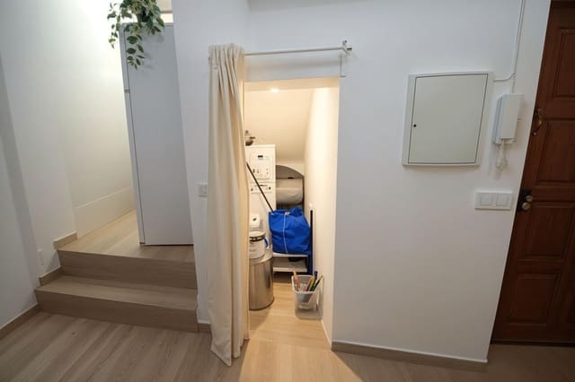 2 soveværelse Lejlighed til leje i Centro, Palma de Mallorca - € 1.100 (Ref: 9601187)