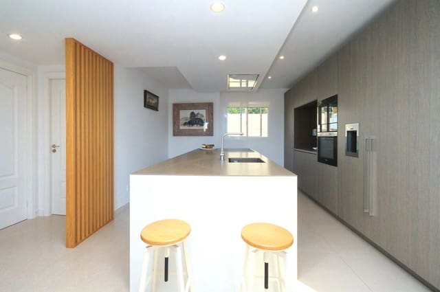 5 Zimmer Apartment zu verkaufen in Palma de Mallorca mit Pool - 1.900.000 € (Ref: 9670704)