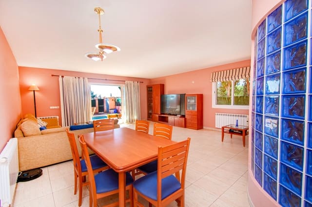 3 soverom Rekkehus til salgs i Sa Torre (Llucmajor), Llucmajor med svømmebasseng garasje - € 750 000 (Ref: 9762004)