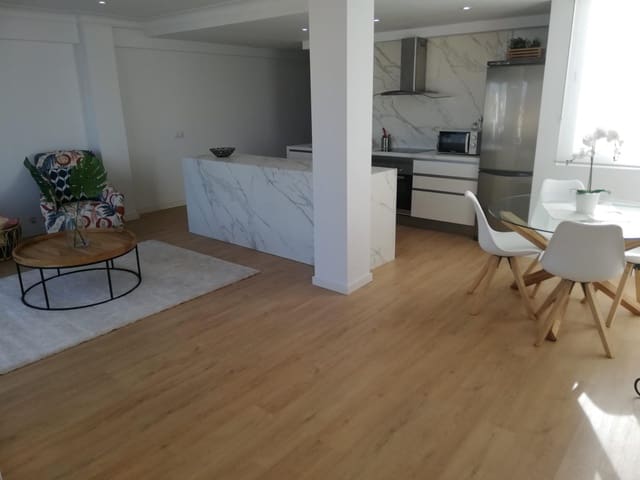 2 makuuhuone Kattohuoneisto vuokrattavana paikassa Palma de Mallorca mukana 
autotalli - 2 500 € (Ref: 9762005)